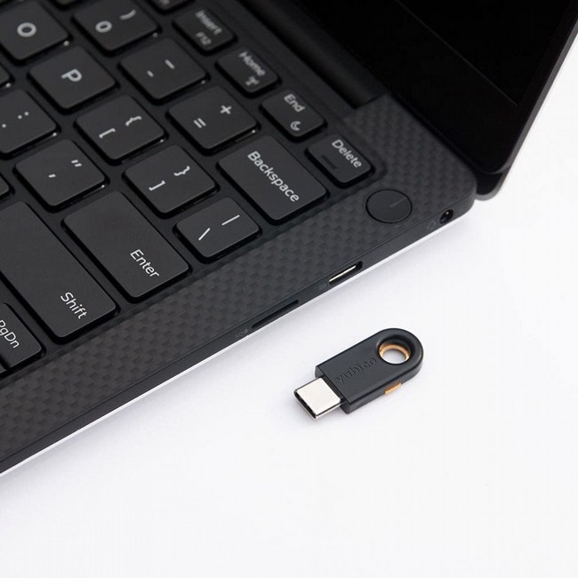 ���� ����� ����� YubiKey 5 NANO