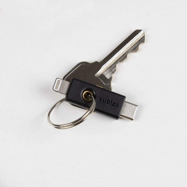 ���� ����� ����� YubiKey 5Ci USB-C & Lightning